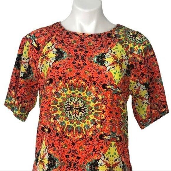 Kut From The Kloth NWT Kaleidoscope Print Short Sleeve Top S Bright Multicolor - Picture 2 of 10